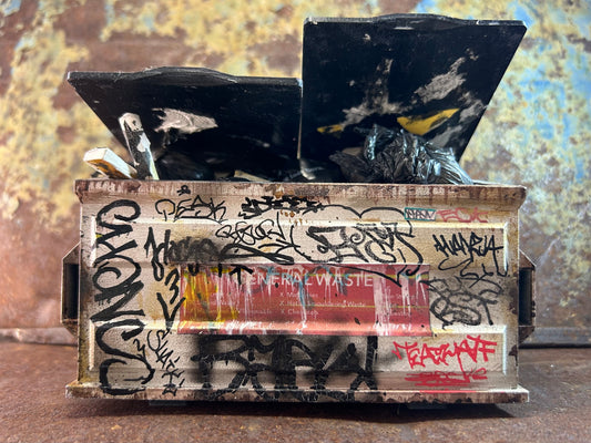 URBAN GRIT MINUATURE DUMPSTER