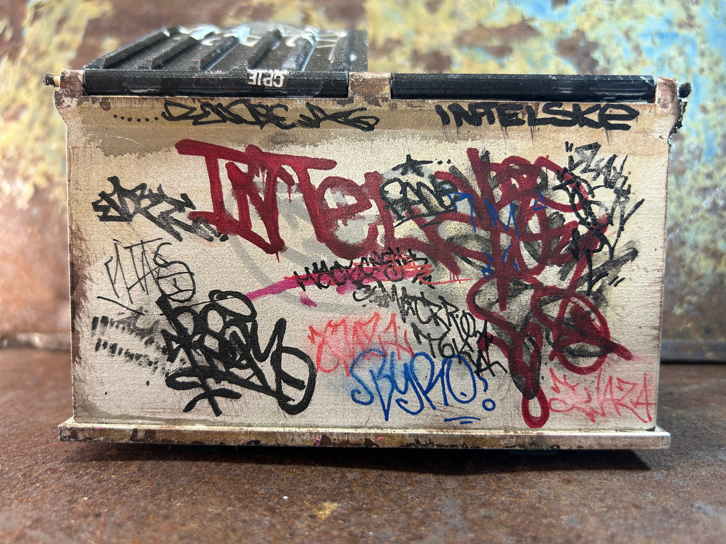 URBAN GRIT MINUATURE DUMPSTER